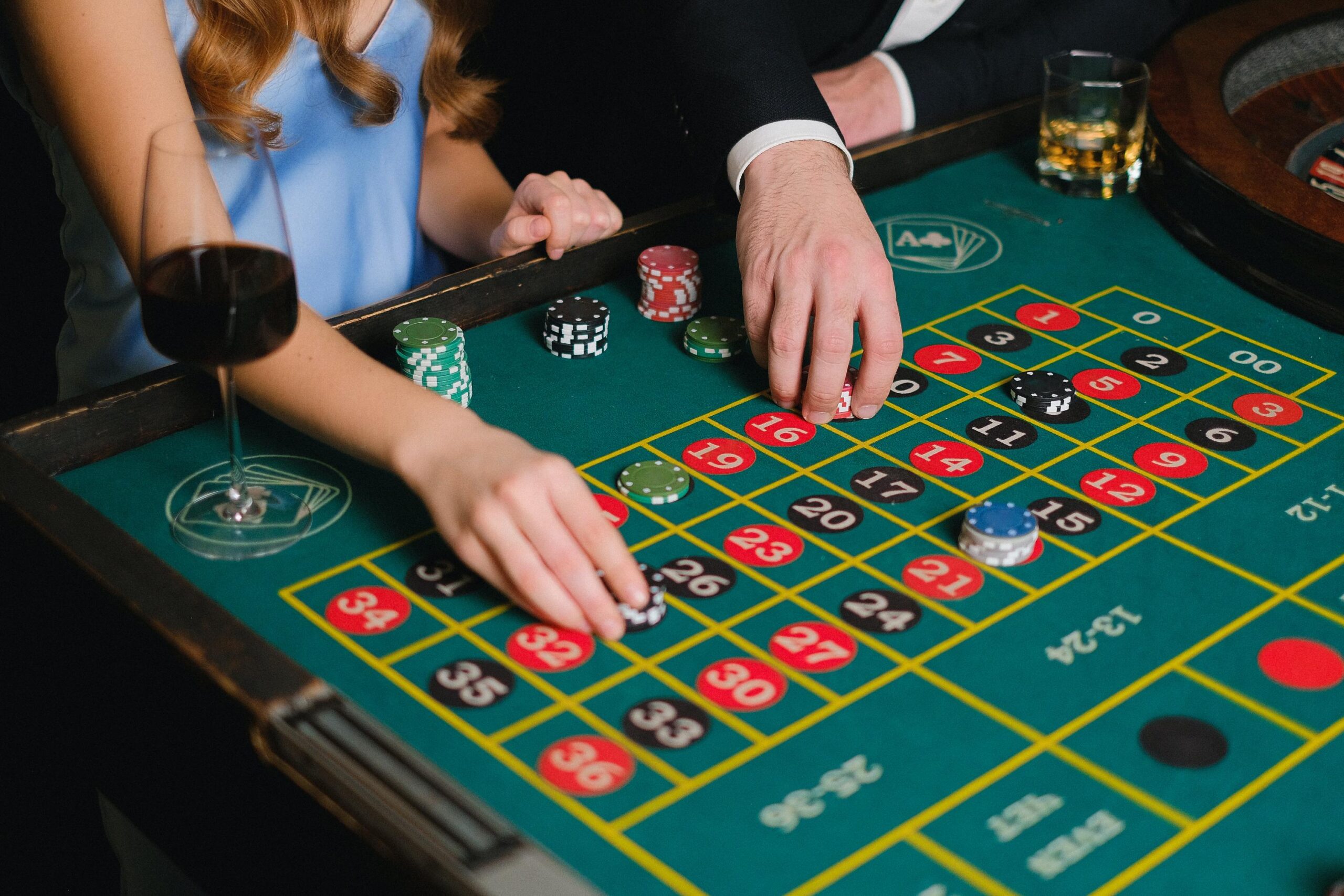 The Ethics of Cheating in Poker: Where Do You Draw the Line?